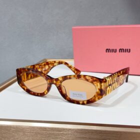 MIU MIU SMU 11W Sunglasses
