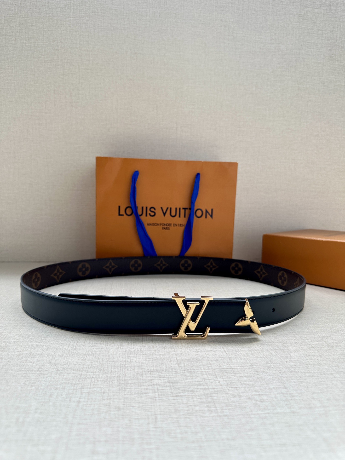 43ff04a1 חגורת Louis Vuitton – תמונה 1