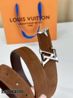 ⁦חגורת Louis Vuitton⁩ – תמונה ⁦3⁩