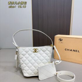 תיק דלי CHANEL