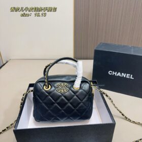 תיק יד CHANEL