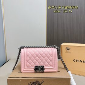 תיק CHANEL