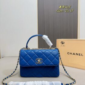 תיק CHANEL