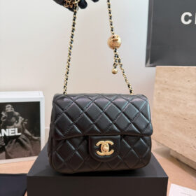 תיק CHANEL