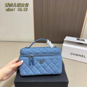 תיק CHANEL