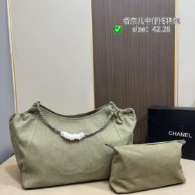 תיק Tote CHANEL