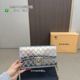 תיק CHANEL