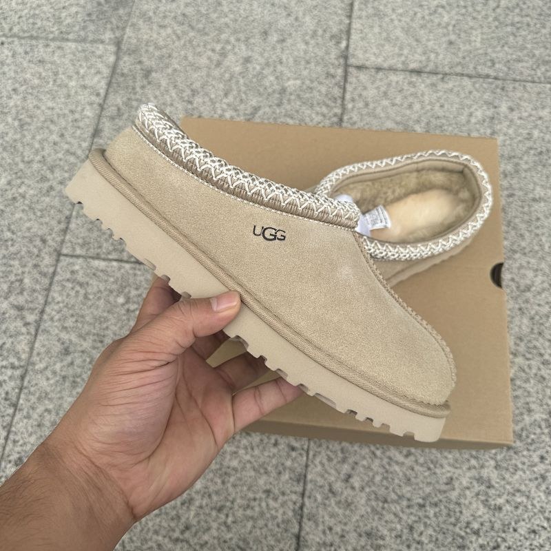 UGG TZ04