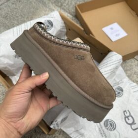 UGG TZ41