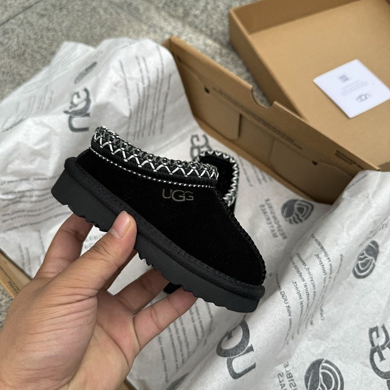 UGG UGG