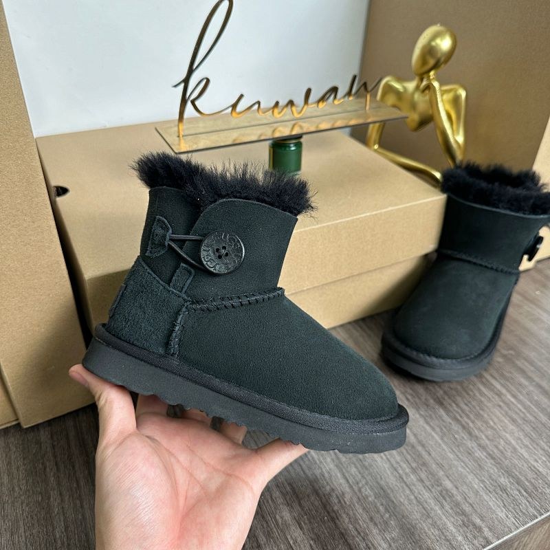 UGG UGG