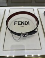 חגורה FENDI