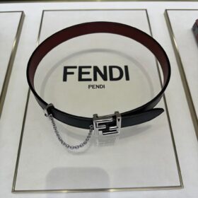 חגורה FENDI