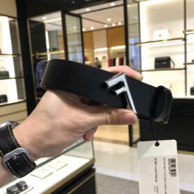 חגורה FENDI