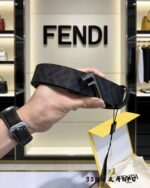 חגורה FENDI