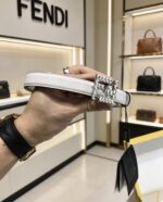 חגורה FENDI