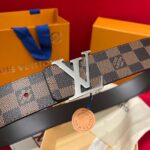 ⁦חגורה LOUIS VUITTON⁩ – תמונה ⁦2⁩