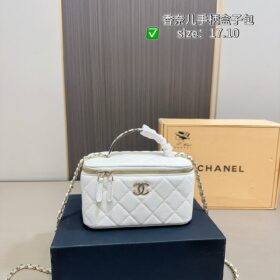 תיק CHANEL