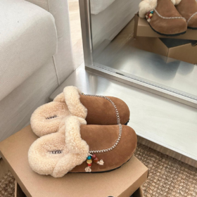 כפכפי UGG