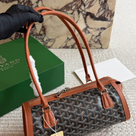 תיק GOYARD