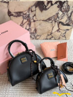 תיק MIU MIU Wander