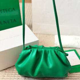 תיק BOTTEGA VENETA