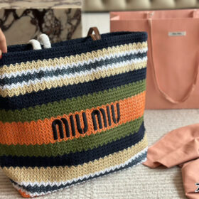 תיק MIU MIU
