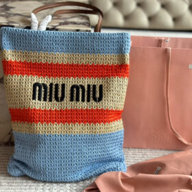 תיק MIU MIU