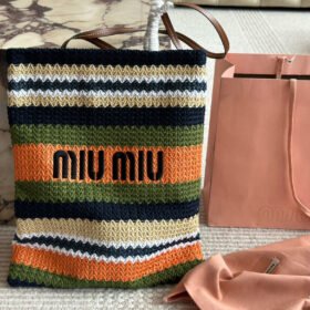 תיק MIU MIU