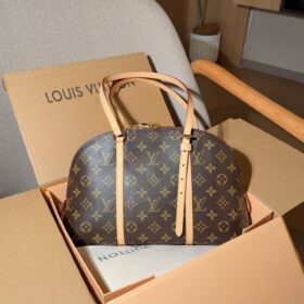 תיק LOUIS VUITTON Squire