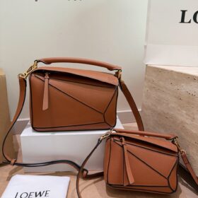 תיק  LOEWE