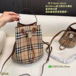 ⁦תיק BURBERRY Bucket⁩ – תמונה ⁦2⁩