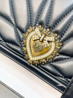 ⁦תיק DOLCE & GABBANA Devotion⁩ – תמונה ⁦2⁩