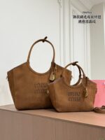 תיק MIU MIU Tote