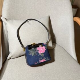 תיק FENDI