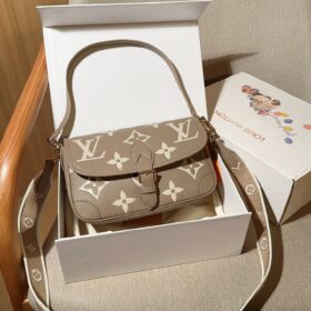 תיק LOUIS VUITTON Diane
